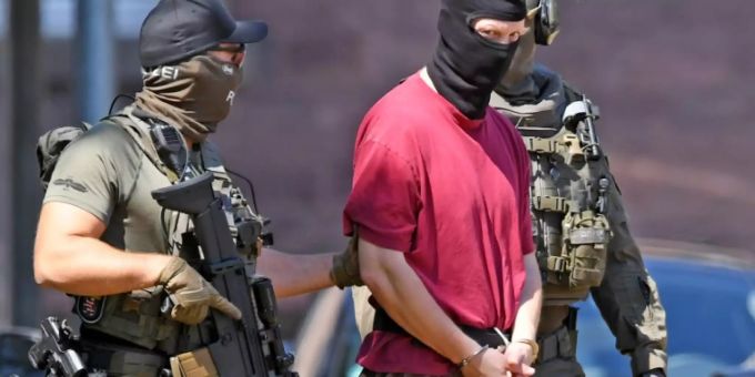 Stephan E. nach Haftprüfungstermin beim Bundesgerichtshof Stephan E. nach Haftprüfungstermin beim Bundesgerichtshof