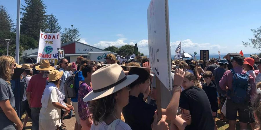 Auch in Byron Bay streiken die Menschen.