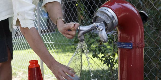 Hydrant Hydrant