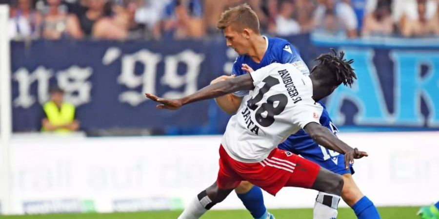 Bakery Jatta wurde von den KSC-Fans ausgepfiffen. Foto: Uli Deck