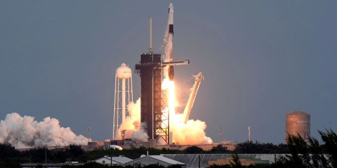 Vier private Astronauten machen einen Ausflug zur Internationalen Raumstation. Vier private Astronauten machen einen Ausflug zur Internationalen Raumstation.