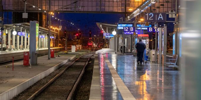 Minderheit betroffen - Erstes Streikwochenende bei der Bahn
