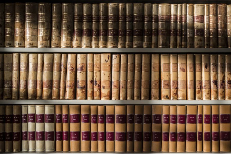 Es ist eine Praxis, die sich quer durch alle Parteien zieht: Die Teilnahme an Kommissionssitzungen scheint oft eher freiwillig als verpflichtend zu sein – trotz klarer Regelung. (Symbolbild)