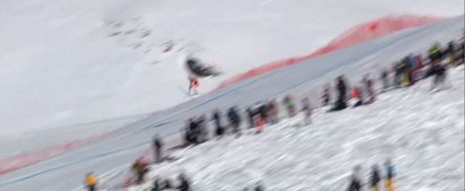 Justin Murisier stürzt in der Lauberhorn-Abfahrt heftig. Justin Murisier