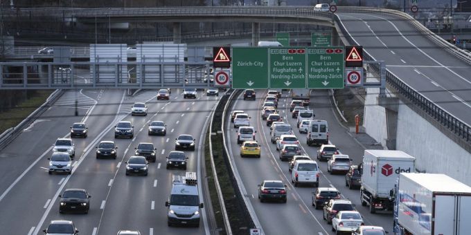 Die Schweiz ist für Verkehrsteilnehmer relativ sicher. länder autofahrer