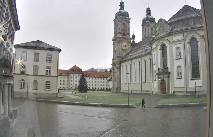 In St. Gallen sieht es heute Samstag noch grün aus, spätestens morgen soll sich das ändern.