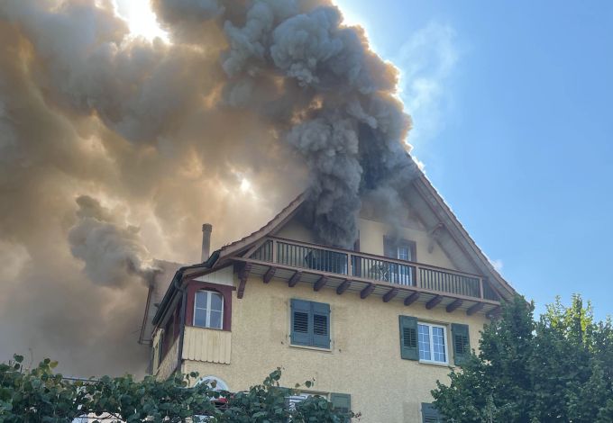 Bewohner konnten rechtzeitig das Gebäude verlassen. Kantonspolizei Aargau