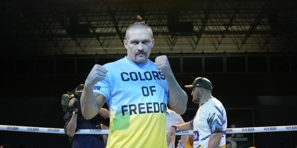 Boxen Oleksandr Ussyk kehrt vom Krieg in den Ring zurück