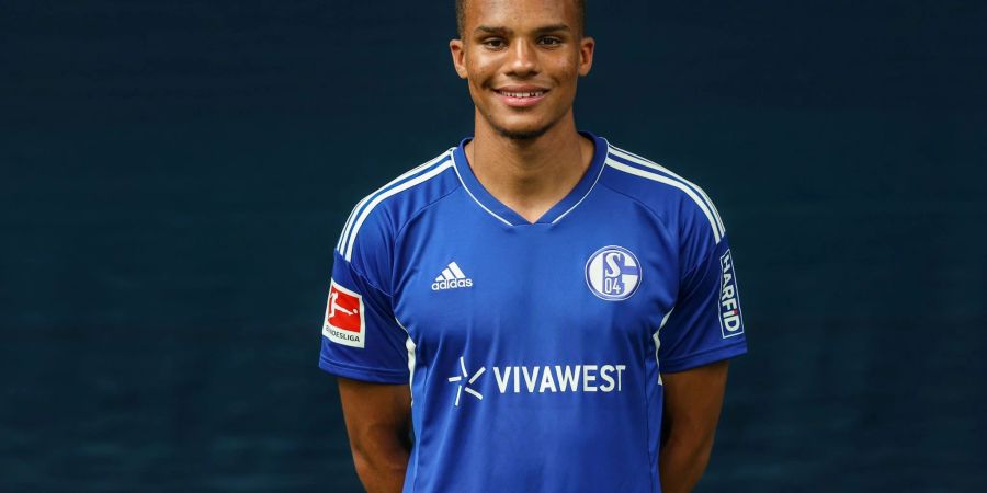 Der Schalker Malick Thiaw steht vor einem Wechsel zum AC Mailand.