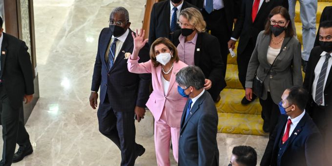 Nancy Pelosi ist am 2. August in Malaysia gelandet. Pelosi Asia