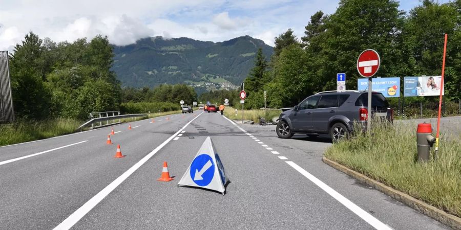 Die Einfahrt auf die H28 in der Ganda