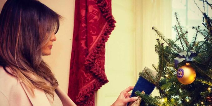 Es weihnachtet! - Melania schmückt das Weisse Haus