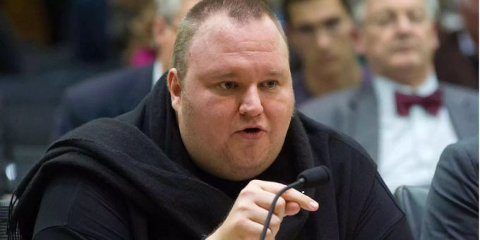 Schlechte Neuigkeiten für Kim Dotcom: Der Megaupload-Gründer scheitert mit seinem Berufungsantrag gegen die Auslieferung Schlechte Neuigkeiten für Kim Dotcom: Der Megaupload-Gründer scheitert mit seinem Berufungsantrag gegen die Auslieferung
