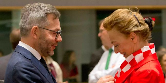 Der deutsche Staatsminister für Europa Michael Roth (rechts). Der deutsche Staatsminister für Europa Michael Roth (rechts).
