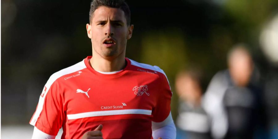 Der Schweizer Nationalspieler Fabian Schär wechselt in die Premier League.