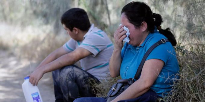Familien getrennt - US-Regierung nimmt Migranten Kinder weg