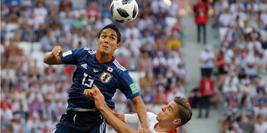 Japan stark, doch Polen mit den besseren Chancen: Bednarek im Duell mit Muto