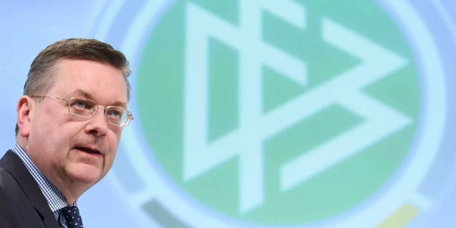 DFB-Präsident Reinhard Grindel soll laut der Mehrheit der Deutschen zurücktreten.