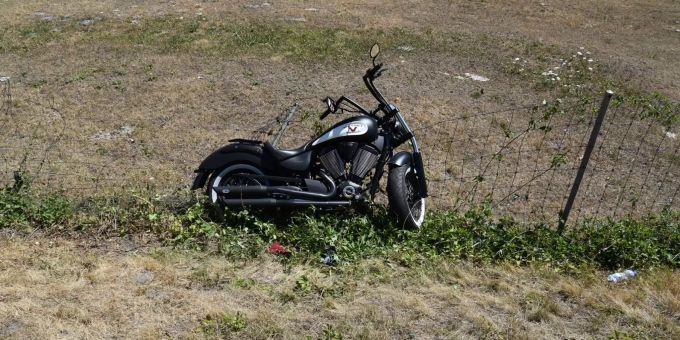 Landquart GR - Töfffahrer kollidiert mit Wildschutzzaun
