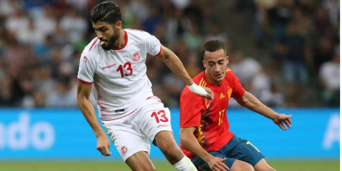 Mühte sich mit Spanien gegen Tunesien lange: Iago Aspas (rechts) Mühte sich mit Spanien gegen Tunesien lange: Iago Aspas (rechts)