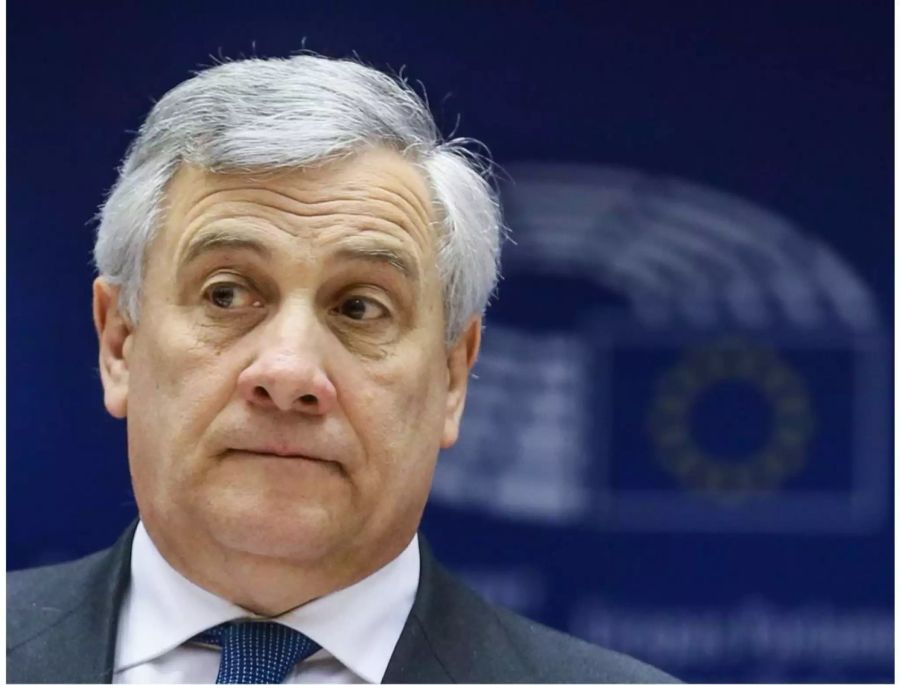 Antonio Tajani wechselt bei einem Wahlsieg nach Italien.