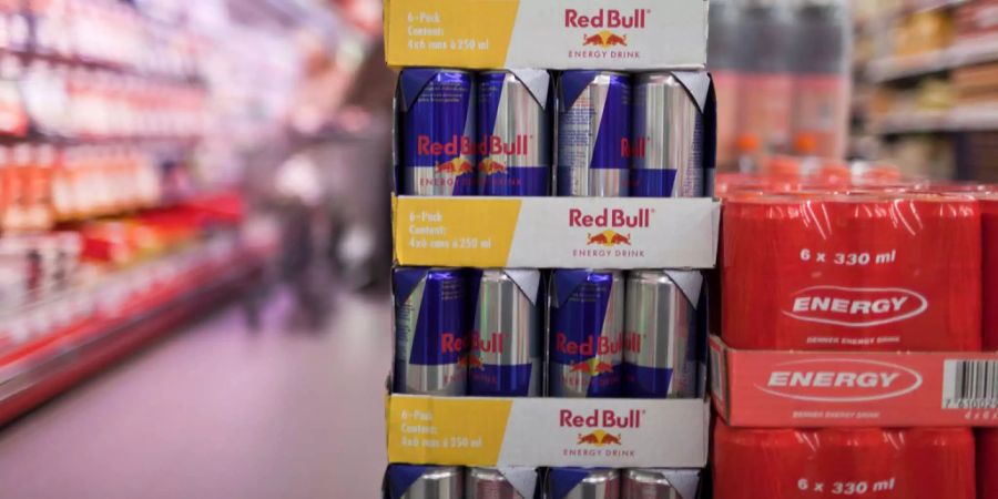 Sollen Energy Drinks für unter 14-Jährige verboten werden?