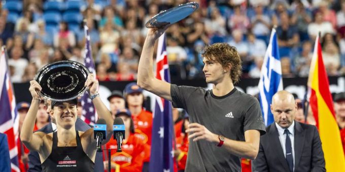 Angelique Kerber und Alexander Zverev feiern ihren 2. Platz am Hopman Cup. Angelique Kerber und Alexander Zverev feiern ihren 2. Platz