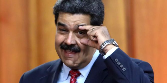 Nicolas Maduro gestikuliert während einer Pressekonferenz in Caracas.