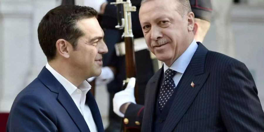 Tsipras reist zu Treffen mit Erdogan (r.) nach Ankara