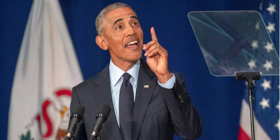 Barack Obama hält eine Rede an der University of Illinois in Urbana (USA).