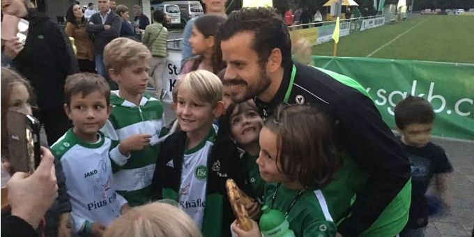 Traum in Erfüllung - FC St. Gallen spielt in Buchs SG gegen seine Fans