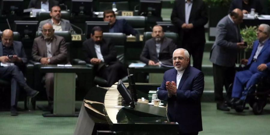 Irans Aussenminister Mohammad Javad Zarif spricht in einer Rede zum Parlament in Teheran im Iran.