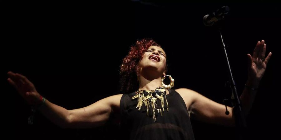 Die schwedische Sängerin Neneh Cherry tritt mit der Band Rocketnumbernine beim Sonar Musik Festival auf.