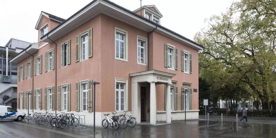 Das Bezirksgericht Aarau hat den Psychiater verurteilt.