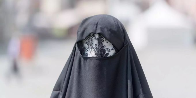 Zur Burka-Initiative - Alternative steht auf wackligen Beinen