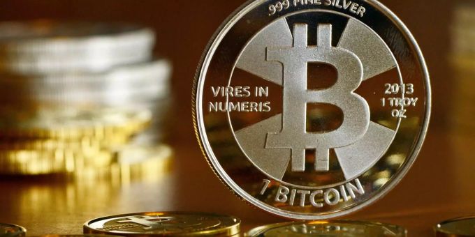 Peter Thiel, ein bekannter Silicon-Valley-Investor, setzt auf Bitcoin Peter Thiel, ein bekannter Silicon-Valley-Investor, setzt auf Bitcoin