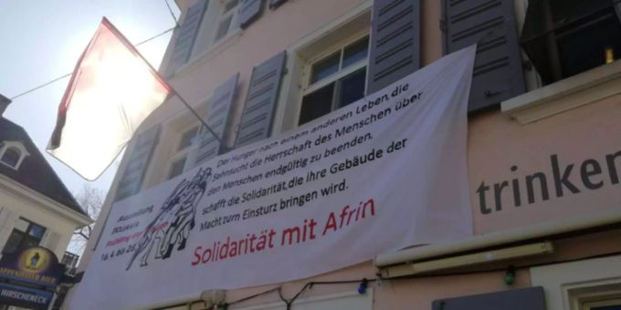 Mit der Demo wurde Solidarität mit Afrin bekundet. Mit der Demo wurde Solidarität mit Afrin bekundet.