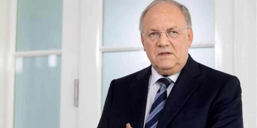 Bundesrat Schneider-Ammann musste sich für seine Kommunikationspanne entschuldigen.