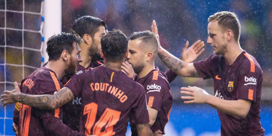 Die Stars von Barcelona bleiben in der Primera Division ungeschlagen und holen sich den spanischen Meistertitel.