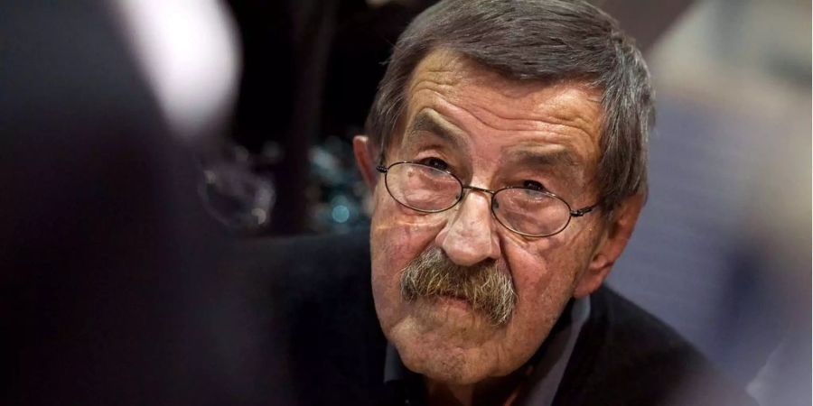 Im Jahr 1999 erhielt Günter Grass den Nobelpreis für Literatur.