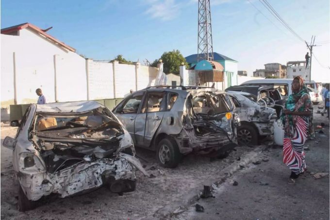 Anschlag fordert 276 Leben in Mogadischu (SOM). Anschlag fordert 276 Leben in Mogadischu (SOM).