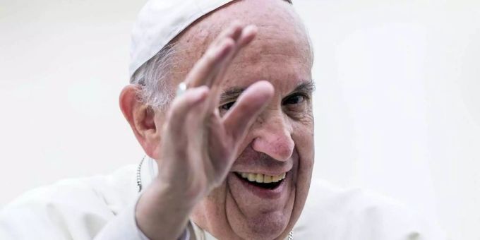 Der Papst besucht am 21. Juni die Schweiz. Der Papst besucht am 21. Juni die Schweiz.