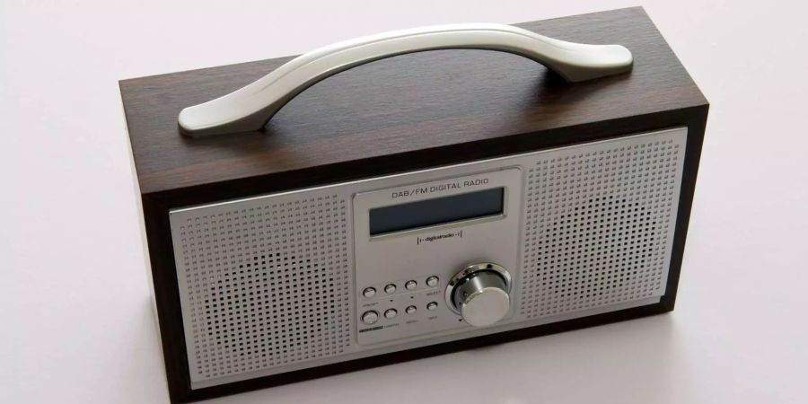 Immer mehr Schweizer hören Radio über einen digitalen Kanal.
