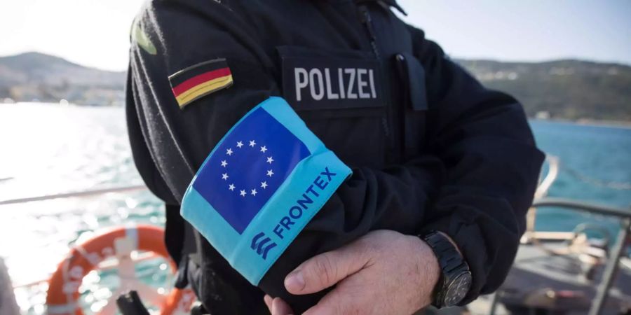 Die deutsche Bundespolizei hier bei einem Einsatz mit der Frontex.