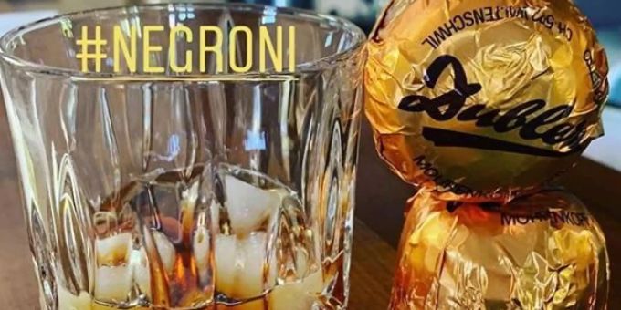 Wegen «Mohrenkopf» - St. Galler Bar sorgt mit Negroni-Aktion für Ärger