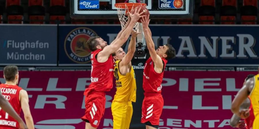 Das Viertelfinal-Rückspiel zwischen Titelverteidiger FC Bayern München und den MHP Riesen Ludwigsburg dürfte spannend werden. Foto: Ulf Duda/fotoduda.de/BBL/Pool/dpa