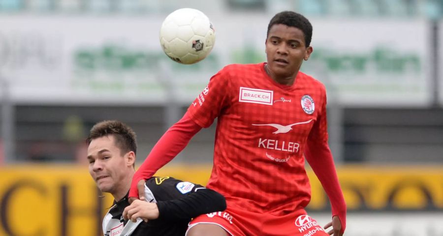 Die Profi-Karriere von Manuel Akanji beginnt 2014 beim FC Winterthur.