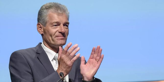 economiesuisse heinz karrer