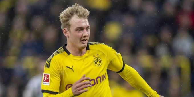 Setzt den Wiederbeginn der Bundesliga mit einem Neustart gleich: Julian Brandt. Foto: David Inderlied/dpa Setzt den Wiederbeginn der Bundesliga mit einem Neustart gleich: Julian Brandt. Foto: David Inderlied/dpa