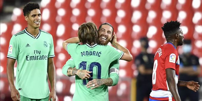 Real Madrid steht dank eines 2:1-Sieges in Granada kurz vor dem Titelgewinn in der spanischen Meisterschaft. Real Madrid